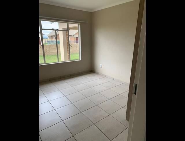 3 BEDROOM TOWNHOUSE FOR SALE IN WATERKLOOF